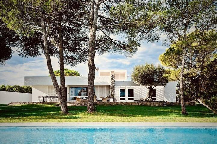 Chalet para 12 personas, con jardín y balcón en Ibiza