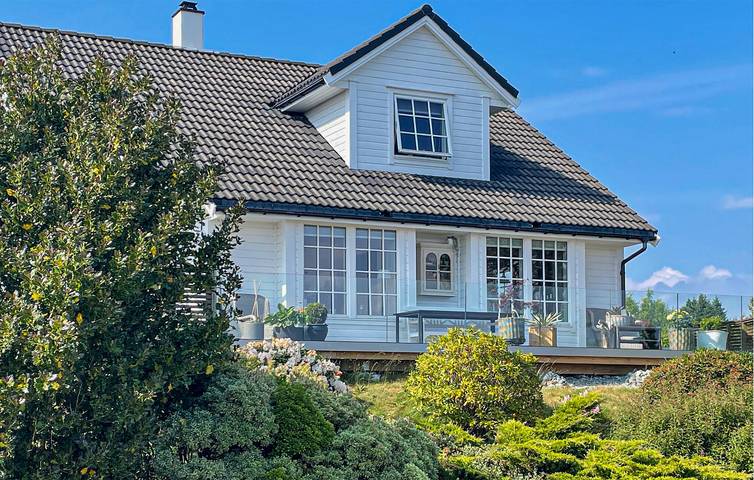 Ferienhaus für 8 Personen, mit Terrasse und Garten