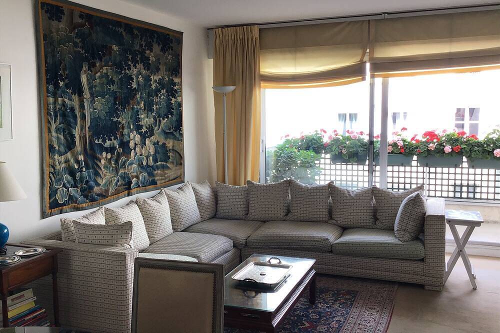 Appartement De Vacances pour 4 Personnes dans Neuilly-sur-Seine, Hauts-de-Seine