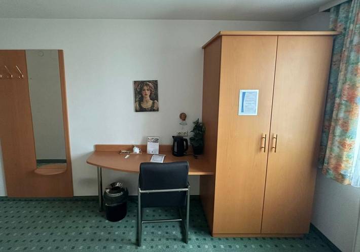 Mariazellerhof Room 203 in St. Pölten, Mostviertel