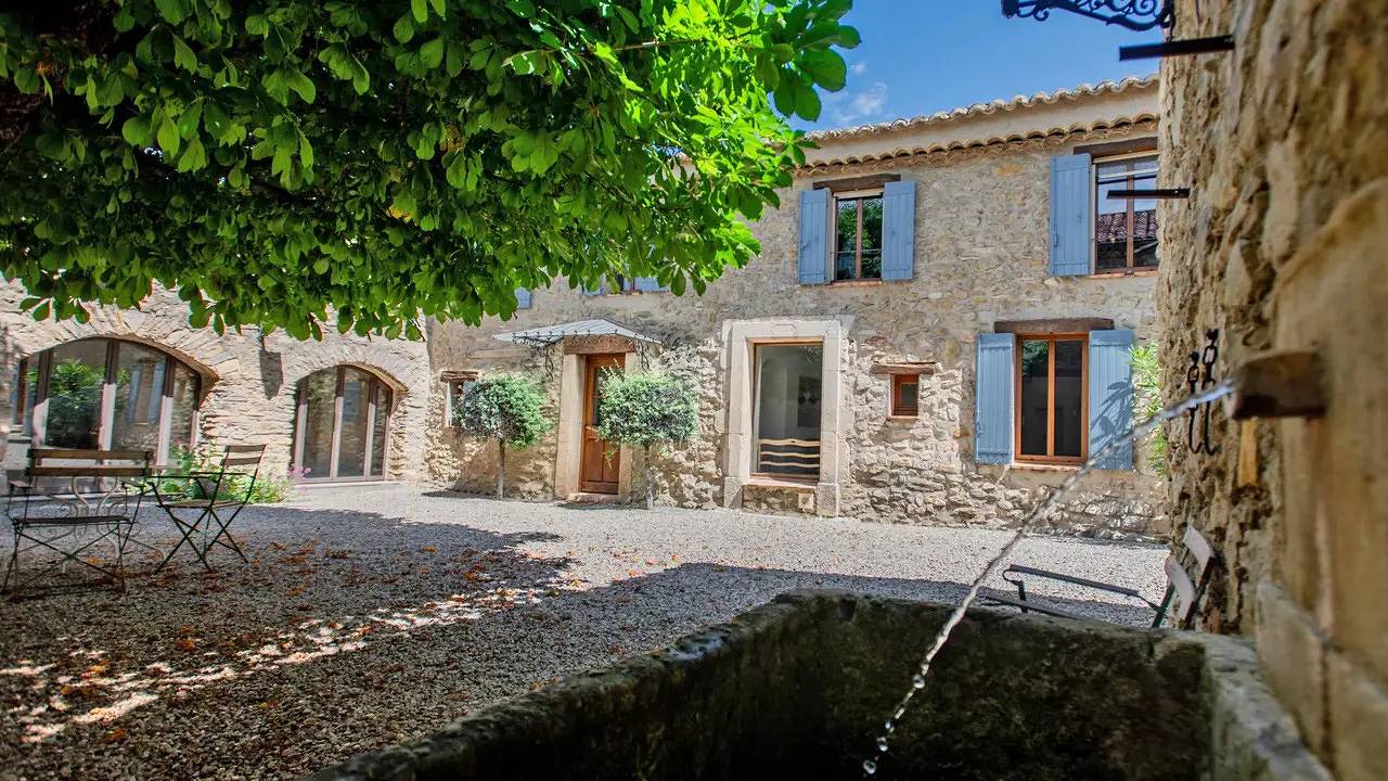 Maison de vacances pour 9 personnes avec piscine in Séguret, Vaucluse