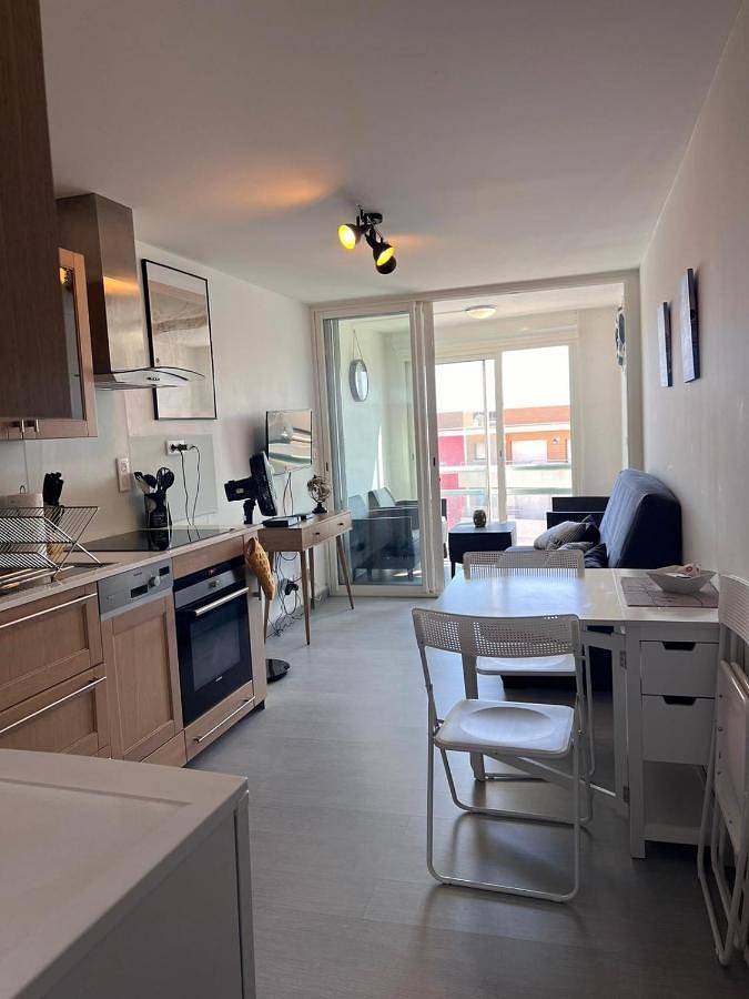 Appartement entier, Appartement T3 Vue Mer La Corniche Sète in Sète, Côte méditerranéenne (France)