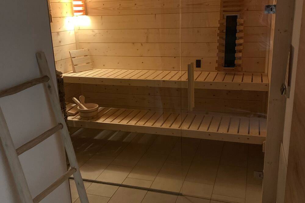 Ganze Wohnung, Luxus Wohlfühlappartement mit Sauna am Feldrand für 4 Personen (max. 6 möglich) in Wertach, Bayerisch Schwaben