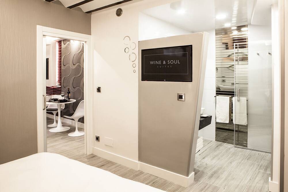 Entire apartment, Wine & Soul Suites Reserve in Haro, Rioja