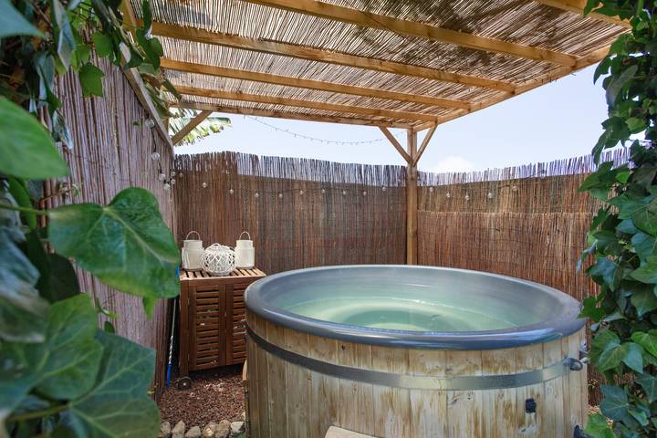 Chalet para 6 personas, con jardín y jacuzzi, Se admiten mascotas en Canarias - 2