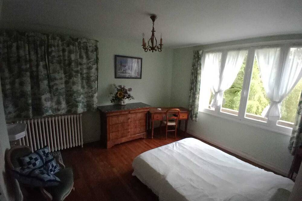 Authentique maison de famille avec un grand jardin, parking et plage à 10 min in Veules-les-Roses, Région de Dieppe