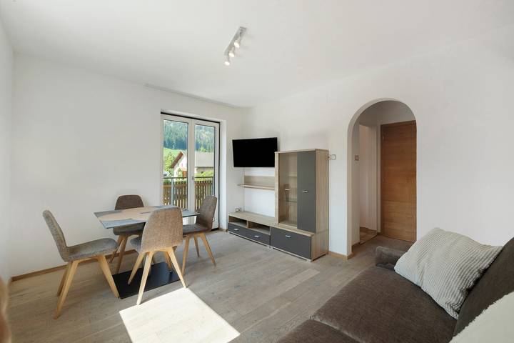 Ferienwohnung für 4 Personen, mit Balkon und Garten am Pragser Wildsee - 3