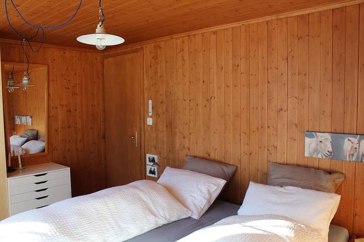 Ganze Wohnung, Gemütliche Familienwohnung mit Ofen, Galerie und prächtiger Alpensicht in Adelboden, Frutigen - Lenk - Adelboden