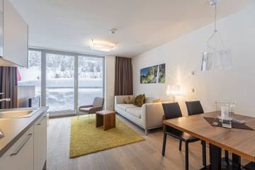 Ferienwohnung für 4 Personen, mit Ausblick und Terrasse sowie Garten in Radstadt