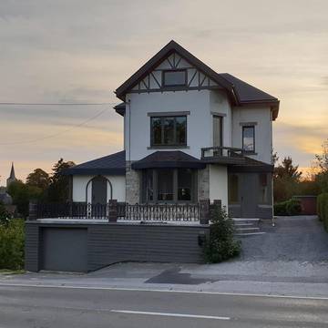 Gîte pour 8 personnes, avec sauna ainsi que vue et jardin, animaux acceptés dans Petit-Han
