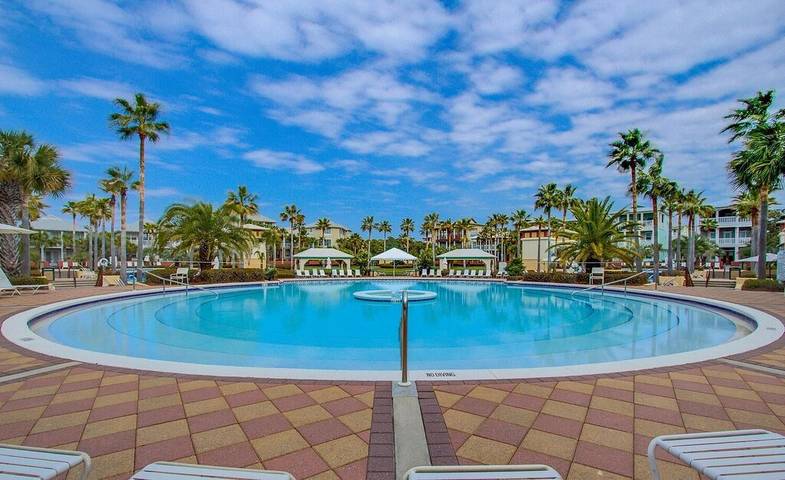 Vacation rental for 8 people, with pool and terrace in Rosemary Beach