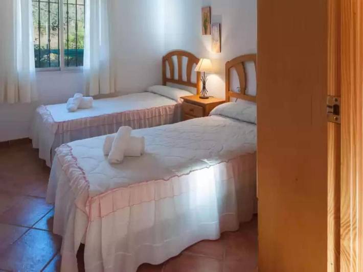 Casa rural para 6 personas, con Jardín y Piscina en Bárig - 4