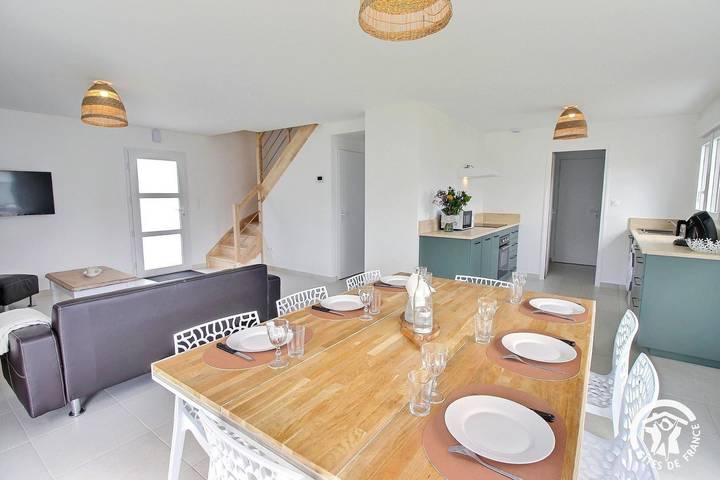 Gîte pour 8 personnes, avec Jardin à Limerzel - 2