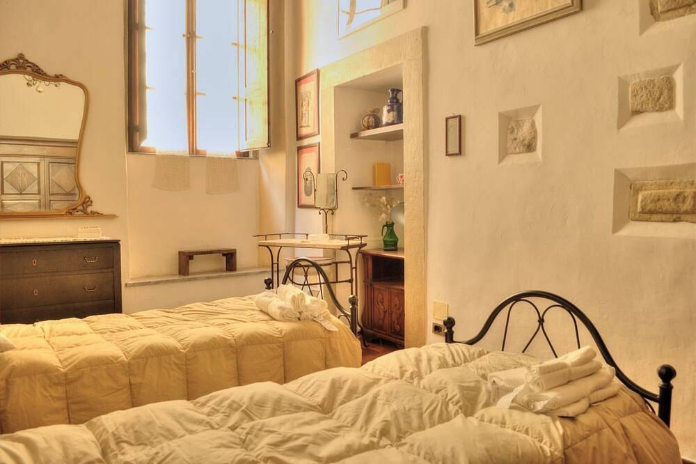 Apartamento entero, Poli palace historical center with panoramic view in Colle di Val d'Elsa, Provincia de Siena