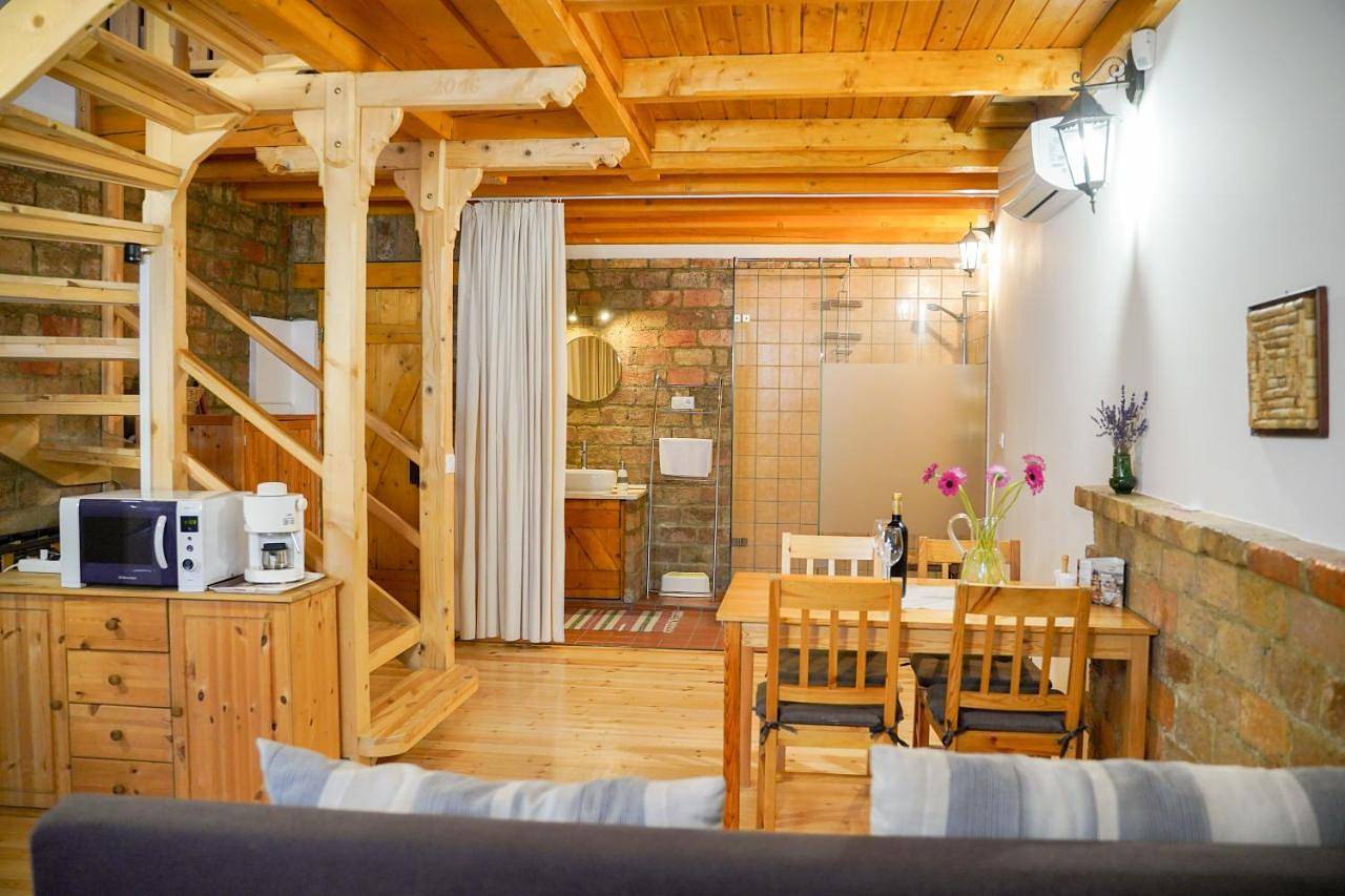 Cały apartament, Borház Apartman in Eger, Komitat Heves