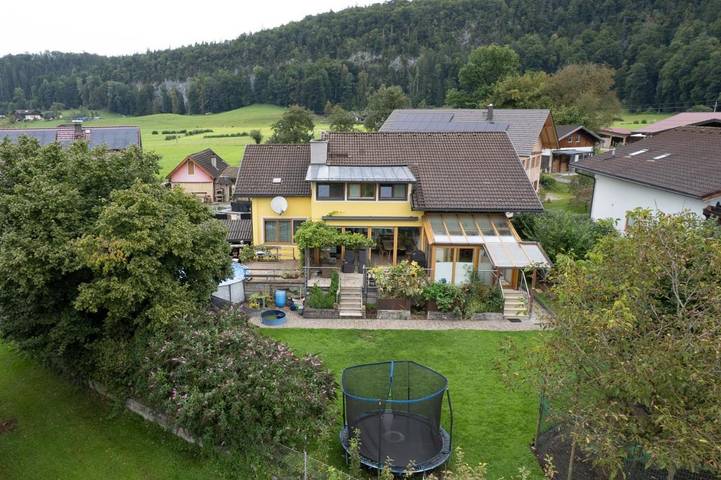Ferienwohnung für 4 Personen, mit Garten und Ausblick sowie Sauna
