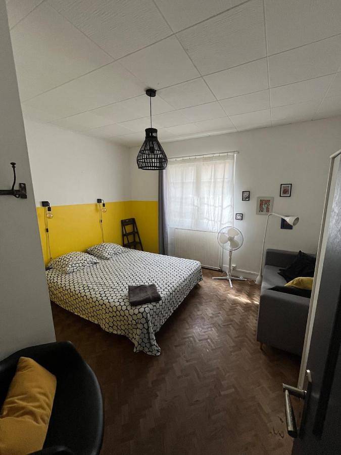 Location de vacances pour 6 personnes, avec piscine ainsi que vue et jardin, animaux acceptés à Bègles - 2
