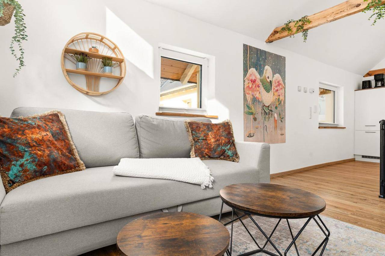 Ganze Wohnung, Kolibri - Design Maisonette - Nintendo Switch, Streaming, Bikestore, E-Wallbox in Wehrda, Marburg