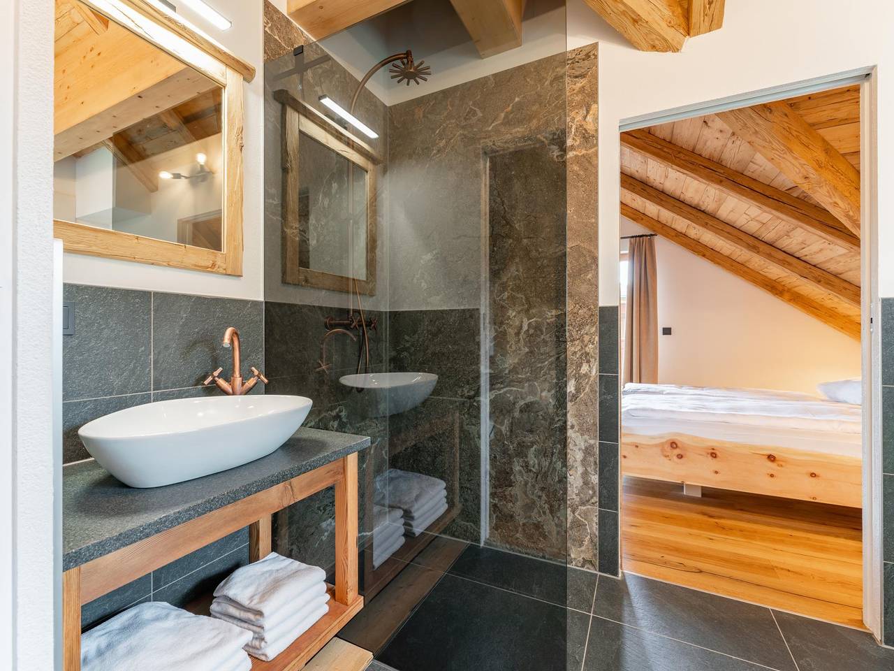 Geheel appartement, Eersteklas penthouse met sauna in Pichl (Mariapfarr), Mariapfarr