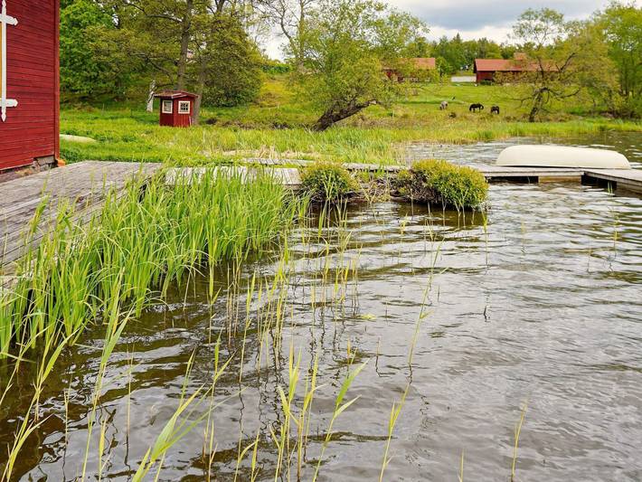 Bauernhof für 5 Personen, mit Seeblick und Terrasse sowie Sauna, kinderfreundlich in Schweden - 2