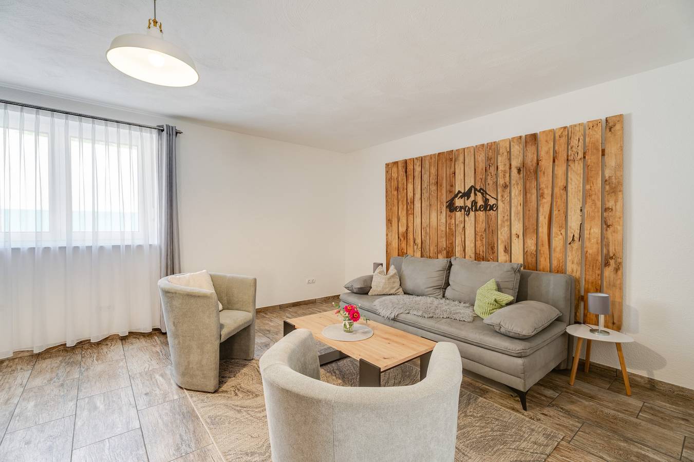 Appartamento intero, Appartamento 'Bergliebe' con terrazza privata e Wi-Fi in Obersasbach, Sasbach (Ortenaukreis)