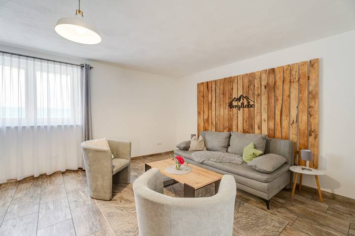 Ganze Wohnung, Ferienwohnung 'Bergliebe' mit Privatterrasse und Wi-Fi in Sasbach (Ortenau), Mittlerer Schwarzwald