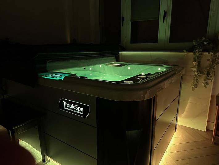 Gîte pour 2 personnes, avec jacuzzi et jardin à Sassenay - 3