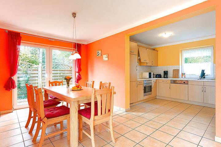 Ferienhaus für 8 Personen, mit Sauna und Terrasse sowie Garten in Mecklenburgische Seenplatte - 4