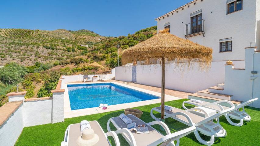 Villa pour 8 personnes, avec balcon/terrasse à El Borge