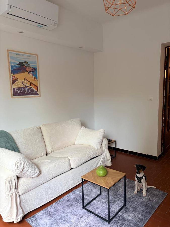 Gîte pour 4 personnes, avec terrasse, animaux acceptés dans Office de Tourisme du Beausset - 3