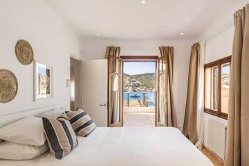Ca Ne Margalide junto al mar in Puerto de Andrach, Andrach für 8 