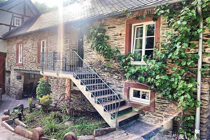 Ferienhaus für 4 Personen, mit Garten in Maring-Noviand