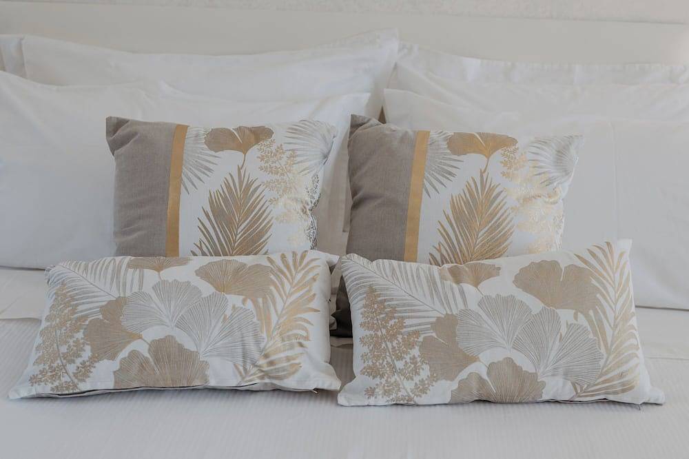 Comfort and style in commercial area in Vercelli, Vercelli Provinsen