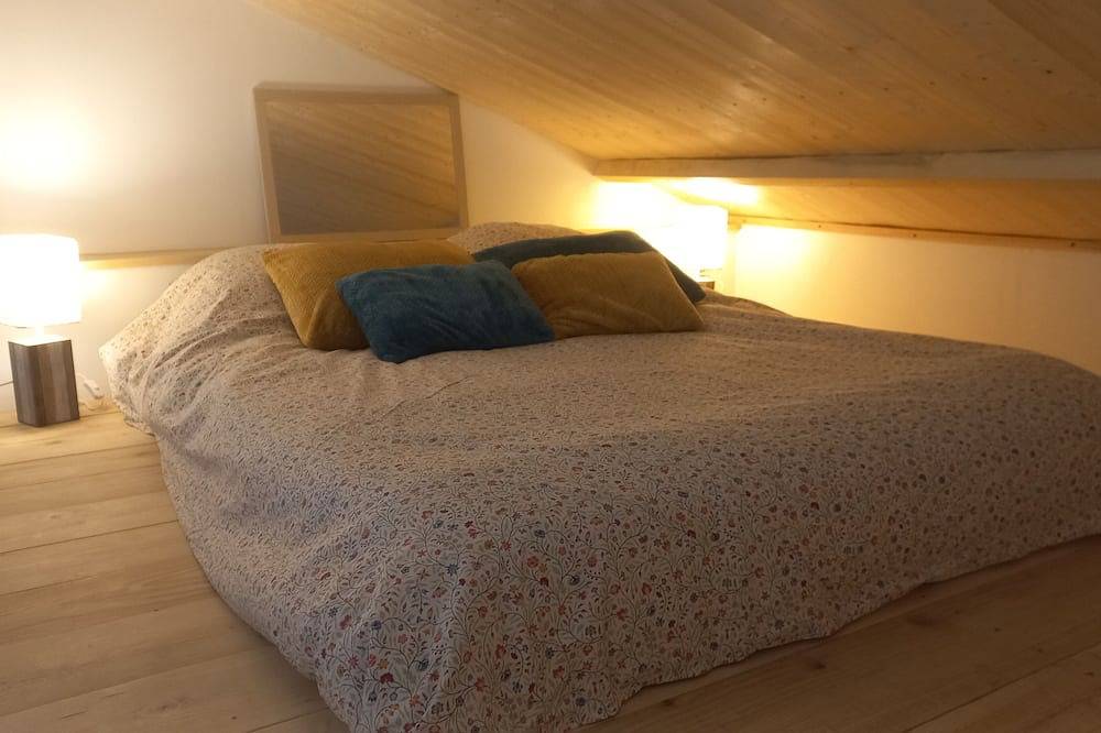 Une Maison Tout Confort, son Grand Terrain Nature et sa Piscine Juste Pour Vous! in Cuers, Mittelmeerküste (Frankreich)