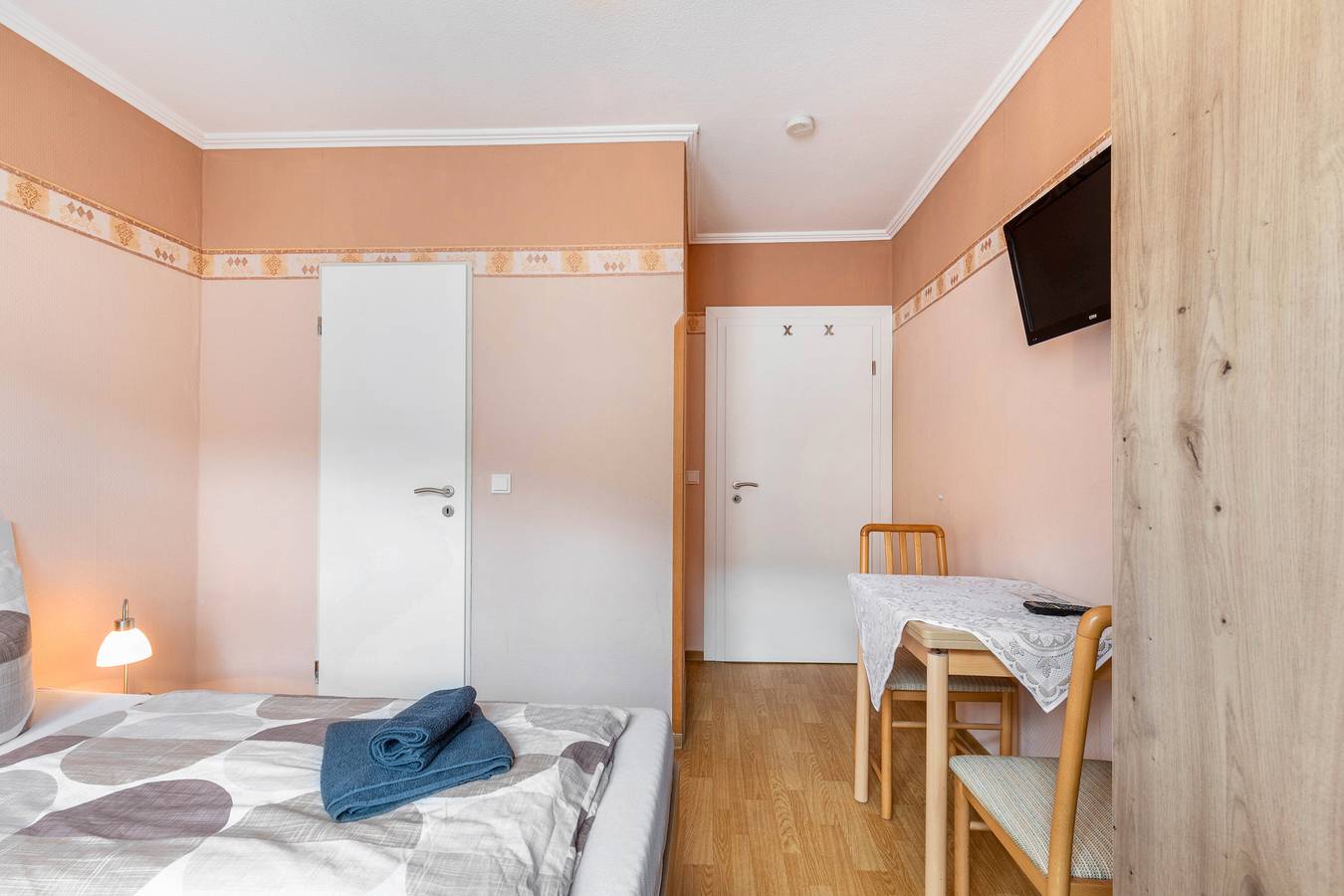 Gästezimmer Bruno Zimmer 1 mit Wlan in Bremm, Cochem-Zell