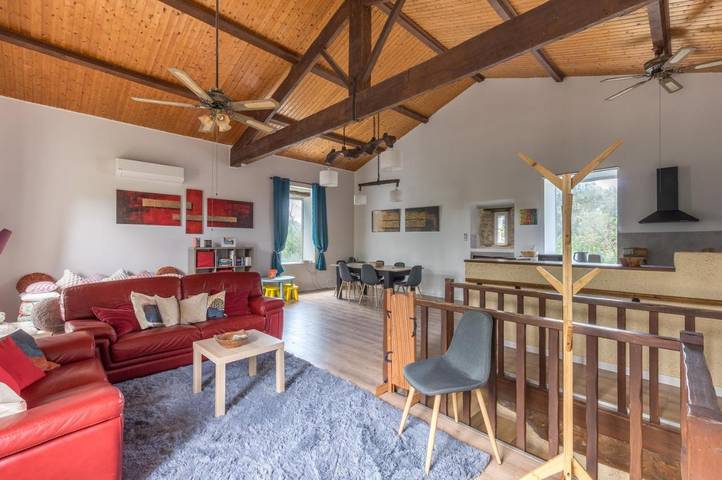 Location de vacances pour 8 personnes, avec jardin ainsi que piscine et vue à Le Pouget - 4