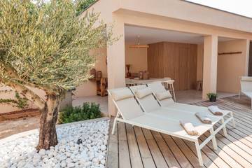 Maison De Vacances pour 10 Personnes dans Sainte-Lucie de Porto-Vecchio, Zonza, Photo 2