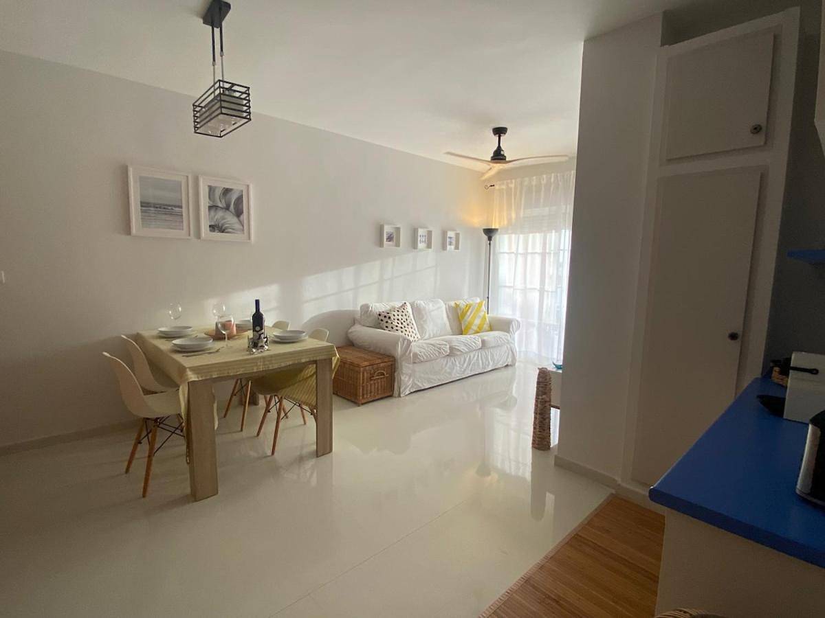 Apartamento entero, Pionono1 Calahonda Piscina in Urbanización La Perla de Andalucía, Calahonda