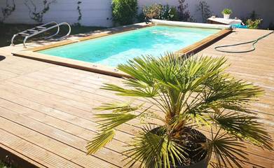 Gîte pour 4 personnes, avec terrasse et piscine à Domessargues