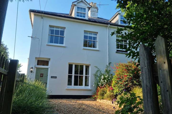 Cottage for 6 people, with Terrace and Garden in Milford-on-Sea