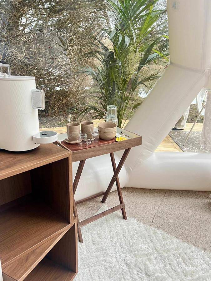 Gîte pour 2 personnes, avec vue et terrasse ainsi que vue sur le lac et jardin à Prouilly - 3