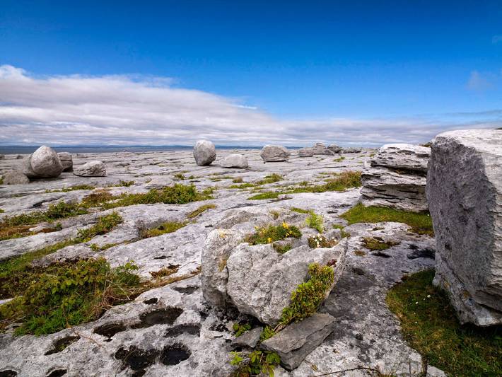Holiday rental for 5 people, with lake view and terrace in Ballyconneely