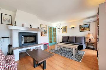 Maison De Vacances pour 8 Personnes dans Saint-Cyr-sur-Mer, Région de Toulon, Photo 1