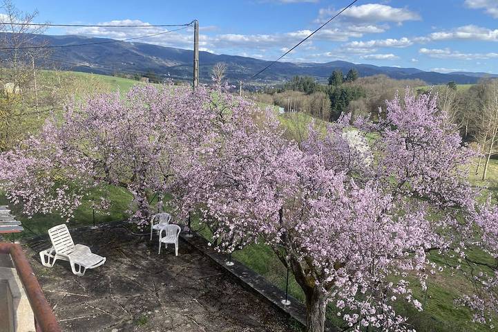 Maison de vacances pour 4 personnes, avec Jardin à Ambert