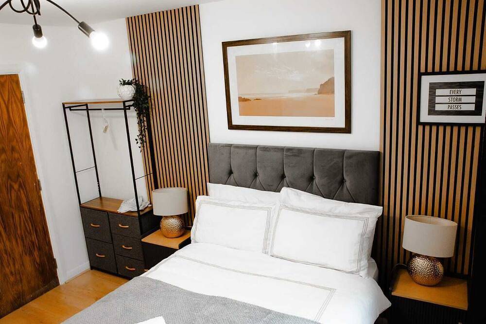  Modern 3-Bedroom House | 5 Mins to City Centre | Perfect for Families & Groups! in Wigan, Gran Mánchester