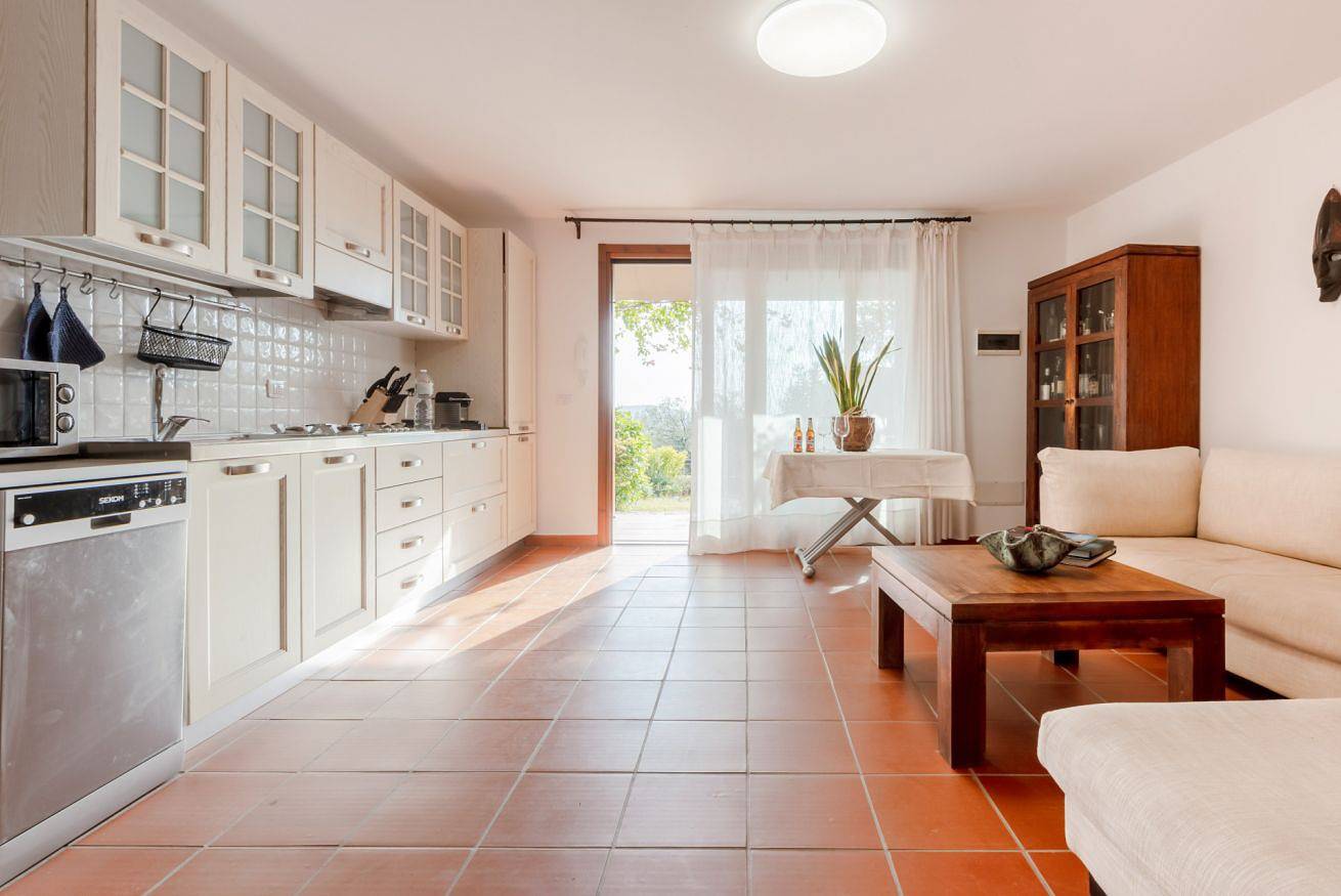 Entire apartment, Guesthost - Casa Asia a Chia in Chia, Domus De Maria