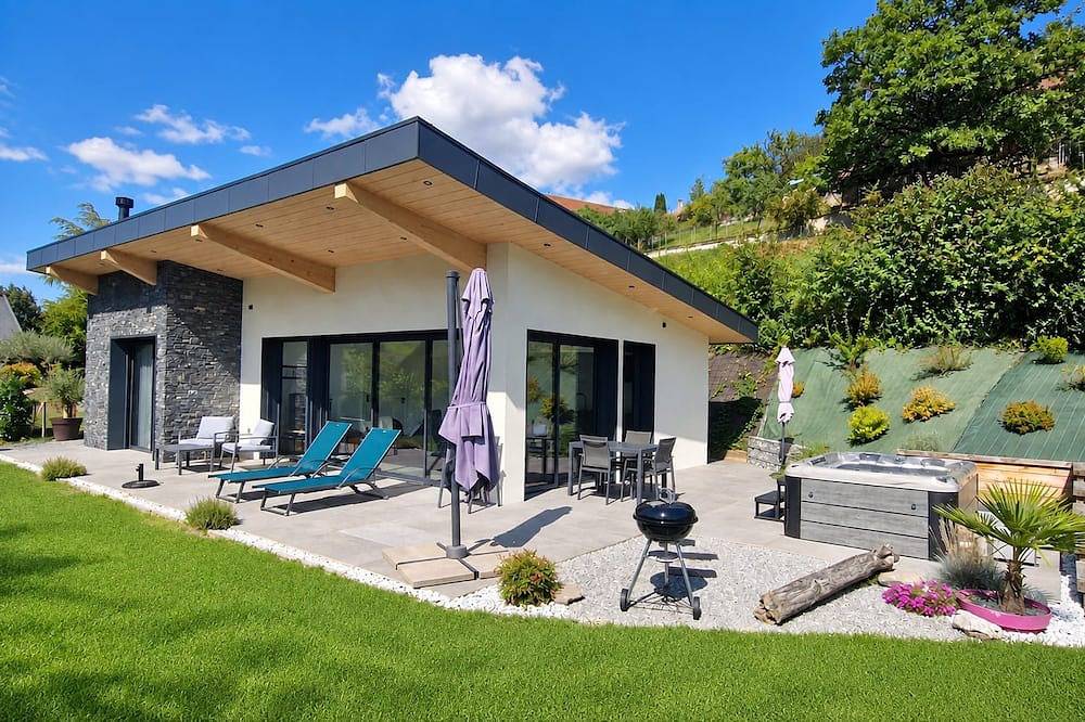 New, independent house for 2 people with panoramic view of the Bauges Massif in Faverges, Parque natural regional del Macizo de Bauges