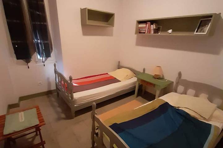 Gîte pour 6 personnes, avec jardin à Saint-André-de-Roquepertuis - 3