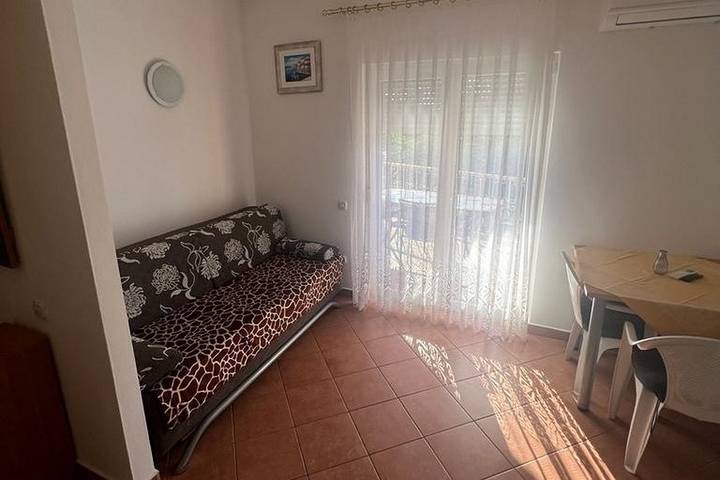 Ferienwohnung für 4 Personen, mit Balkon/Terrasse in Biograd na Moru