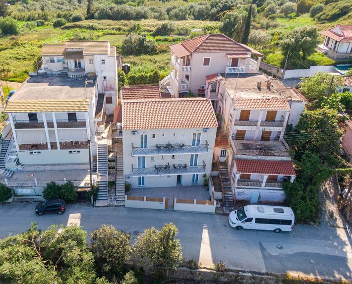 Gehele studio, Studio-appartement '5 Standard' met gedeeld terras, wifi en airconditioning in Kavos, Corfu